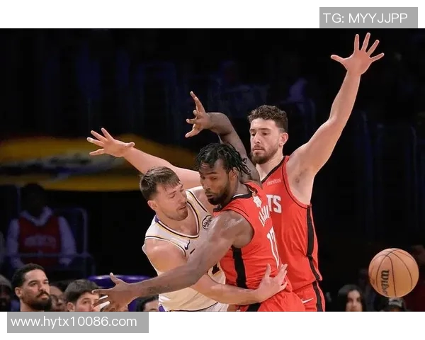 02赛季火箭与湖人激战回顾:经典对决与传奇球员的巅峰对抗 02赛季火箭与湖人激战回顾:经典对决与传奇球员的巅峰对抗