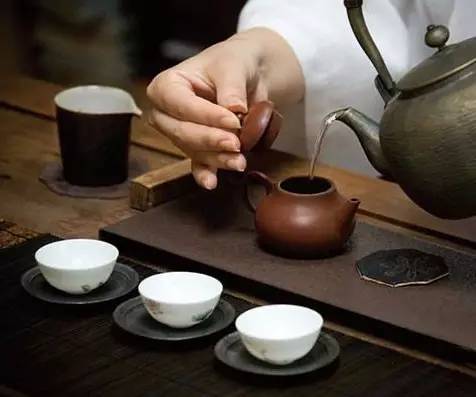 茶道的有趣_茶ob体育道的阐明_汉语辞书_辞书网